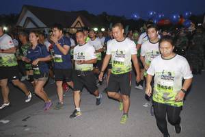 BIB: 
                            <button type="button" onclick="openModal(3530216)" class="btn btn-primary btn-sm float-right btn-popup" data-toggle="modal" data-target=".modal-high-quality">
                        <i class="fas fa-shopping-cart"></i> Add to Cart
                    </button>
                                            <button type="button" onclick="isThisMe(3530216, true)" class="btn btn-success btn-sm float-right btn-popup btn-isme hidden" data-toggle="tooltip" data-placement="bottom" title="นี่คือรูปของคุณใช่ไหม คลิกที่นี่เพื่อเอาเข้าอัลบั้ม">
                        <i class="fas fa-plus"></i> Add to album
                    </button>
                    <button type="button" onclick="isThisMe(3530216, false)" class="btn btn-warning btn-sm float-right btn-popup btn-isnotme hidden">
                        <i class="fas fa-ban"></i> Remove from album
                    </button>